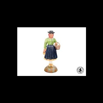 Figura decorativa de mulher com chapéu, saia e cesta
