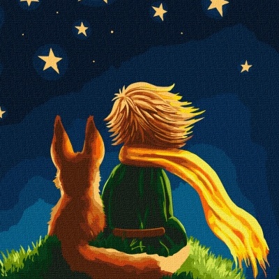 Criança e cão sentados de costas observando o céu estrelado