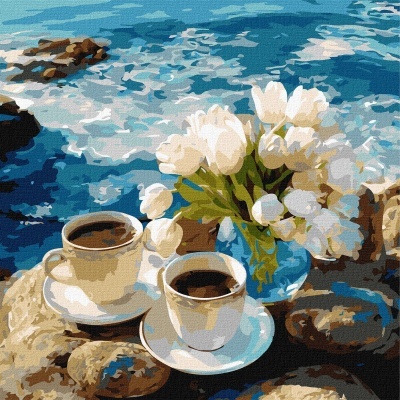 Pintura a óleo de chávenas de café e flores ao lado do mar