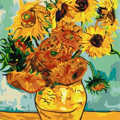 Pintura de girassóis em vaso amarelo sobre mesa laranja com fundo azul e verde