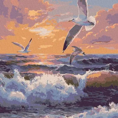 Pintura em tela de gaivotas a voar sobre o mar ao pôr do sol.