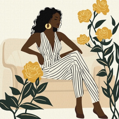 Mulher com macacão riscado sentada no sofá rodeada por flores amarelas