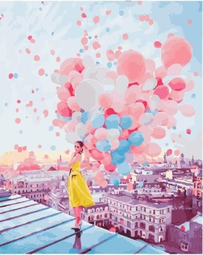 Mulher com vestido amarelo e balões coloridos sobre cidade antiga