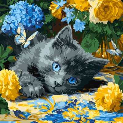 Gato cinzento com olhos azuis rodeado por flores e borboletas coloridas