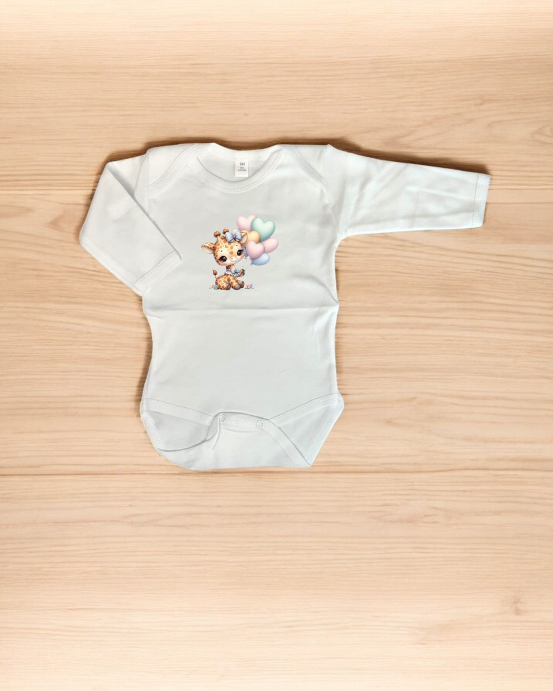 Body branco para bebé com estampa de girafinha e balões coloridos