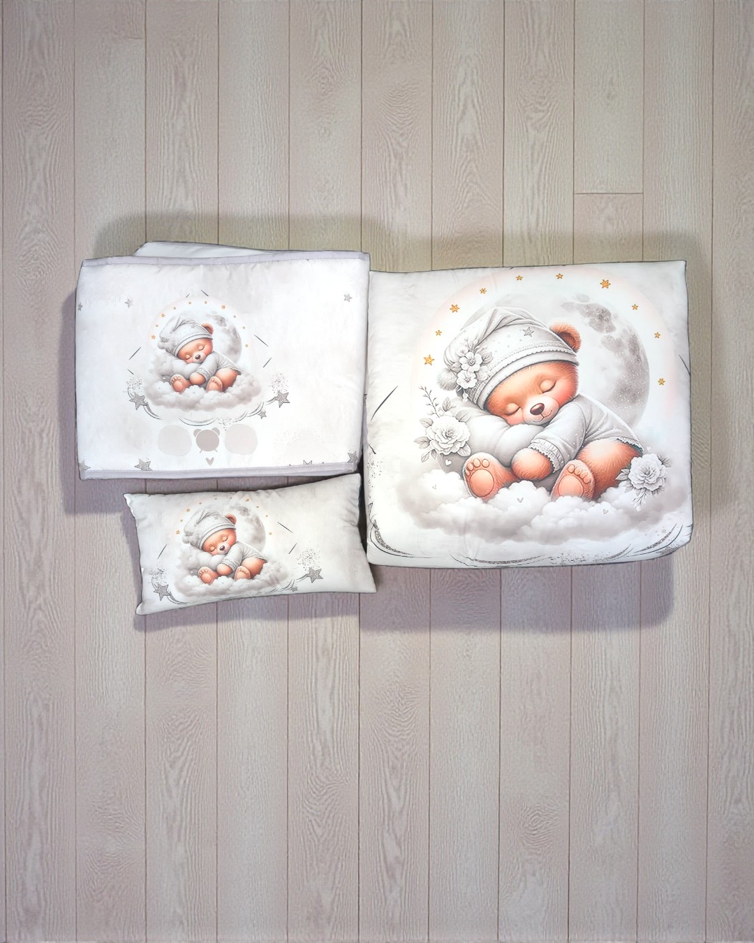 Conjunto de roupa de cama para bebé com ursinho a dormir em nuvem e estrelas douradas