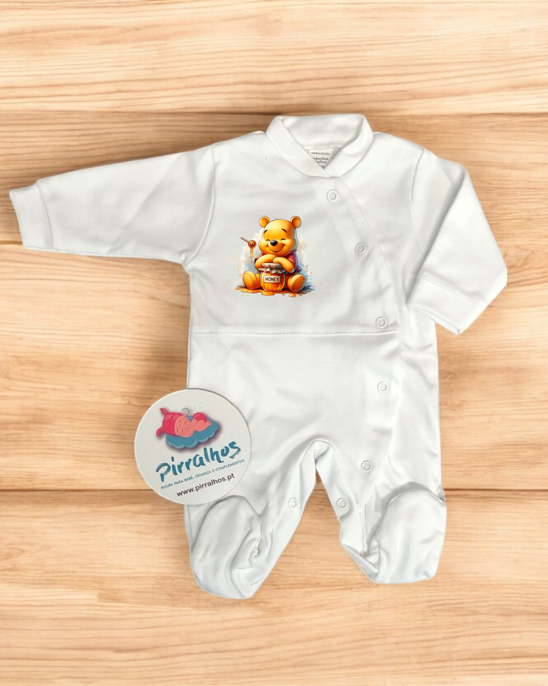 Macacão branco para bebé com estampa de urso e pote de mel