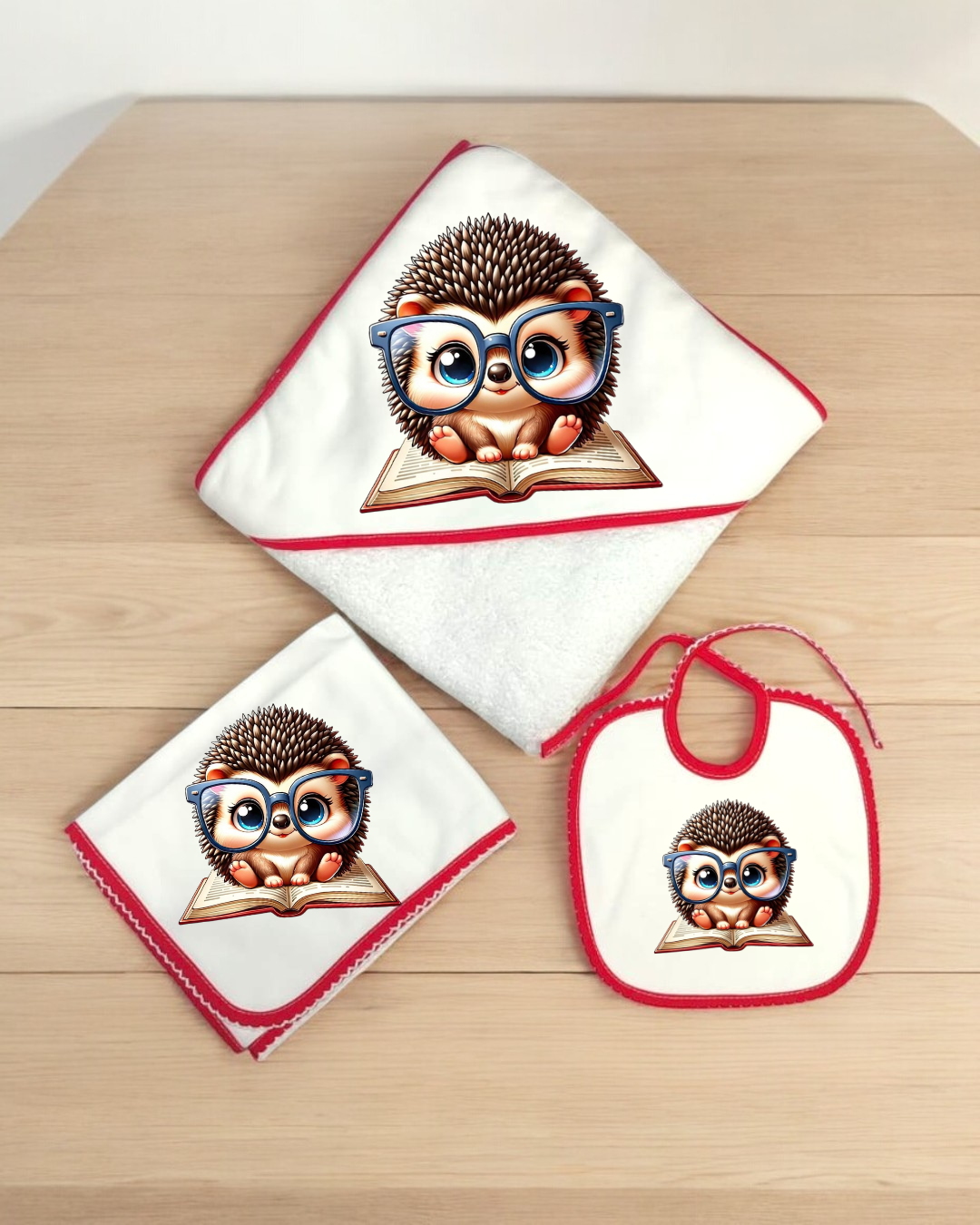 Conjunto de toalhas com porquinho-da-índia com óculos e livro