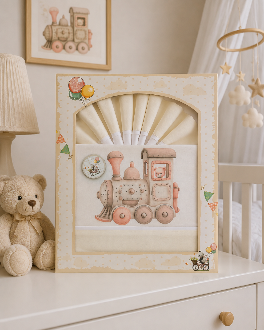 Lençóis de bebé com estampa de comboio em embalagem decorada