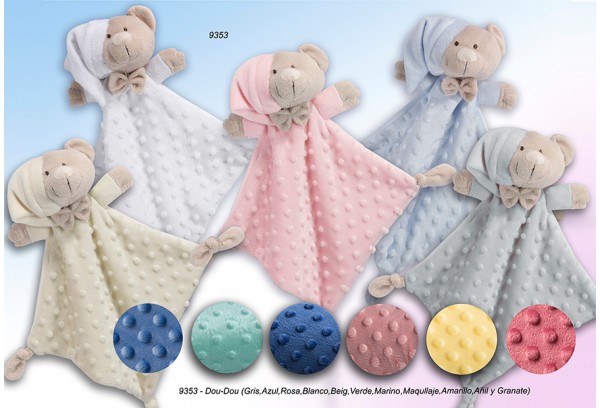 Cinco mantinhas de pelúcia para bebés com formato de ursinho em várias cores e textura pontilhada