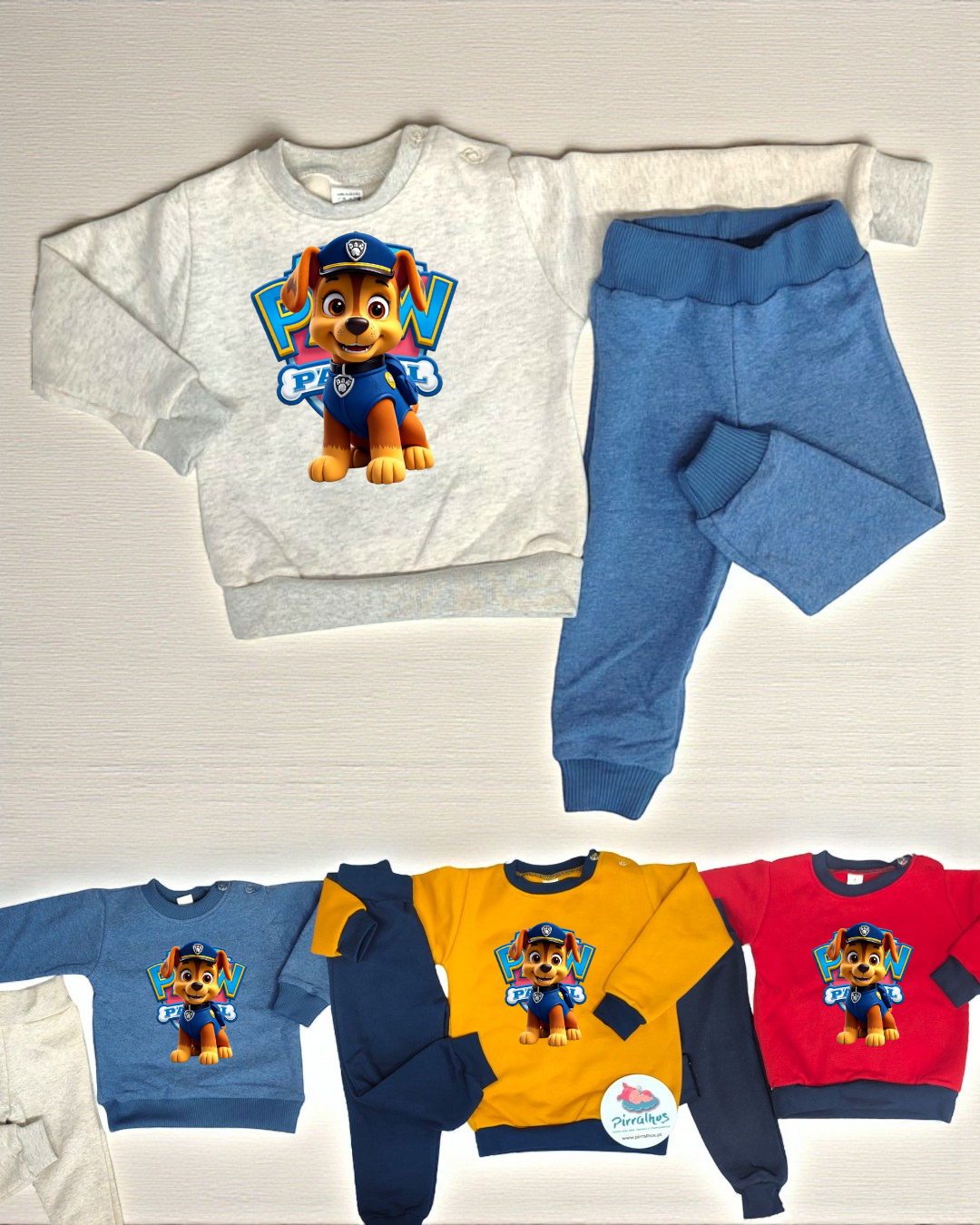 Conjunto de roupa infantil com camisolas e calças em várias cores com estampa do personagem Chase da Patrulha Pata