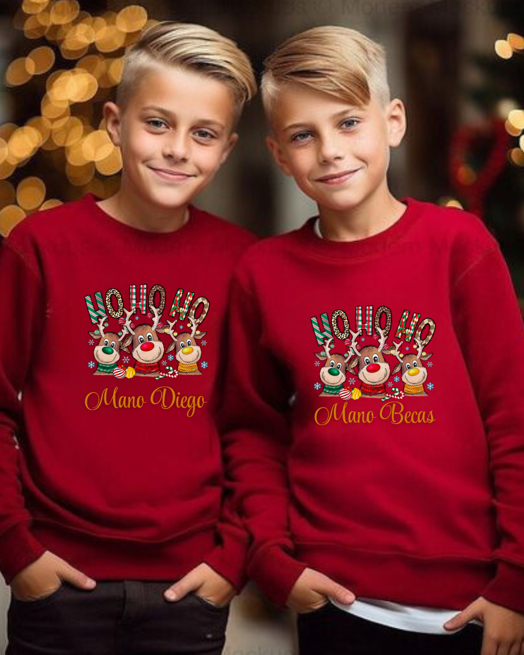 Camisolas vermelhas de Natal para crianças com renas e texto personalizado.