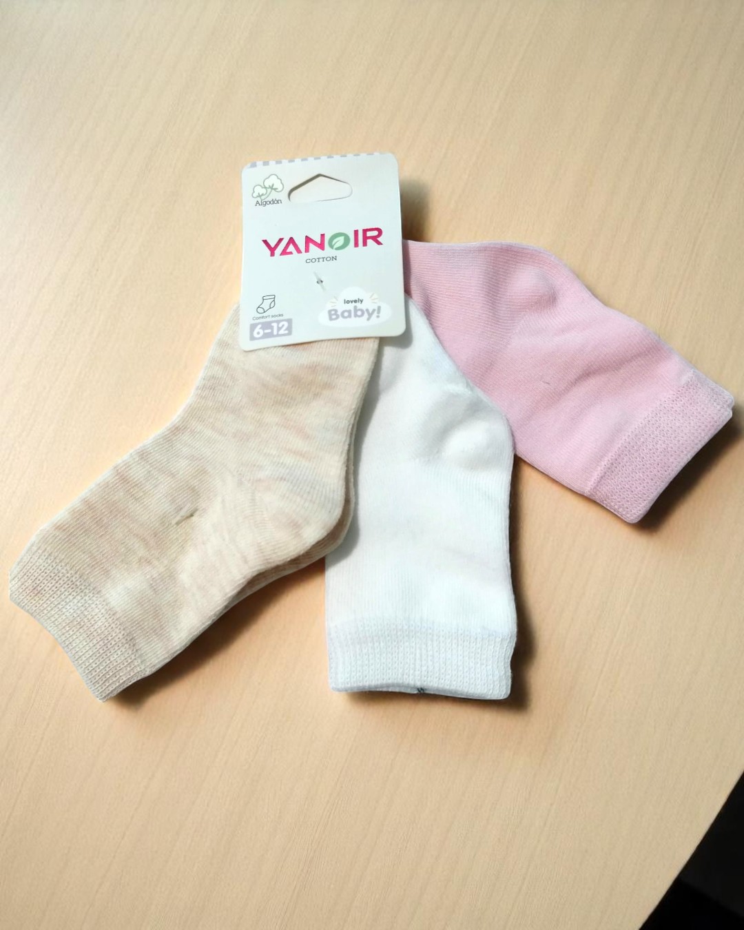 Três meias de bebé YANOIR em algodão, bege, branco e rosa, tamanho 6-12 meses