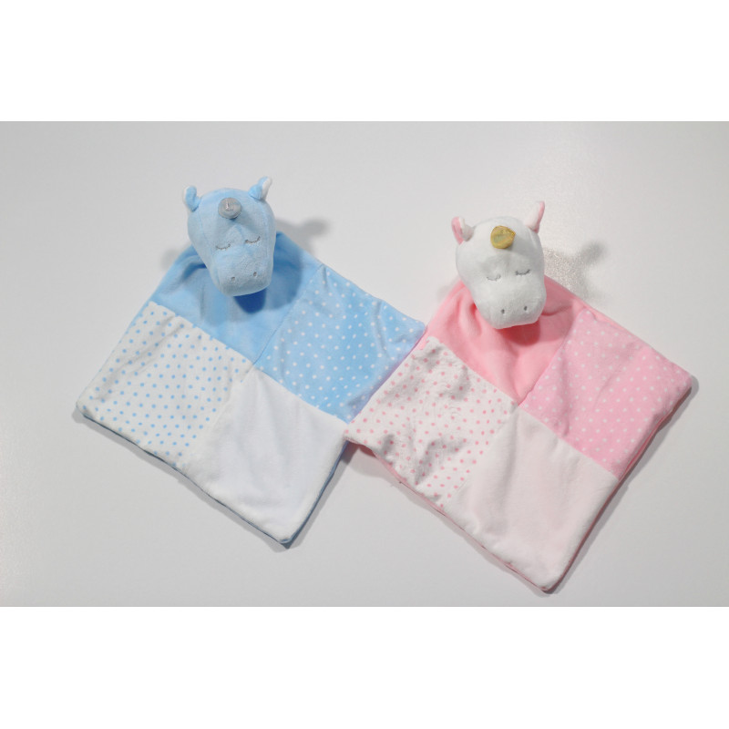 Paninhos de bebé azul e rosa com cabeça de unicornio