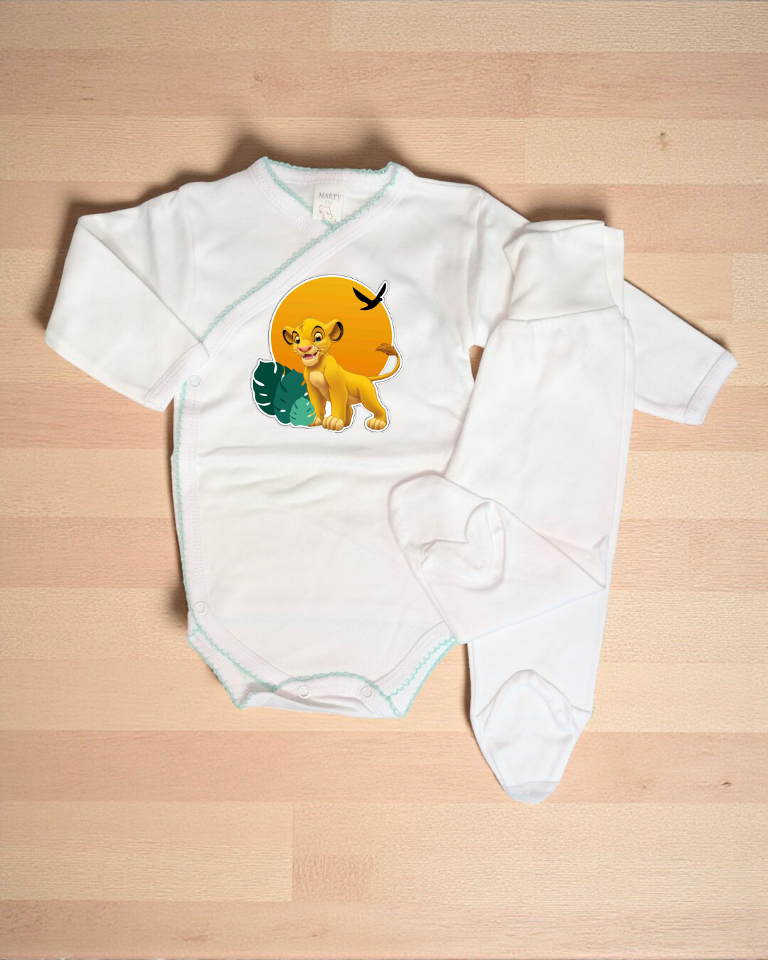 Conjunto de roupa branca para bebé com estampa do Simba do Rei Leão