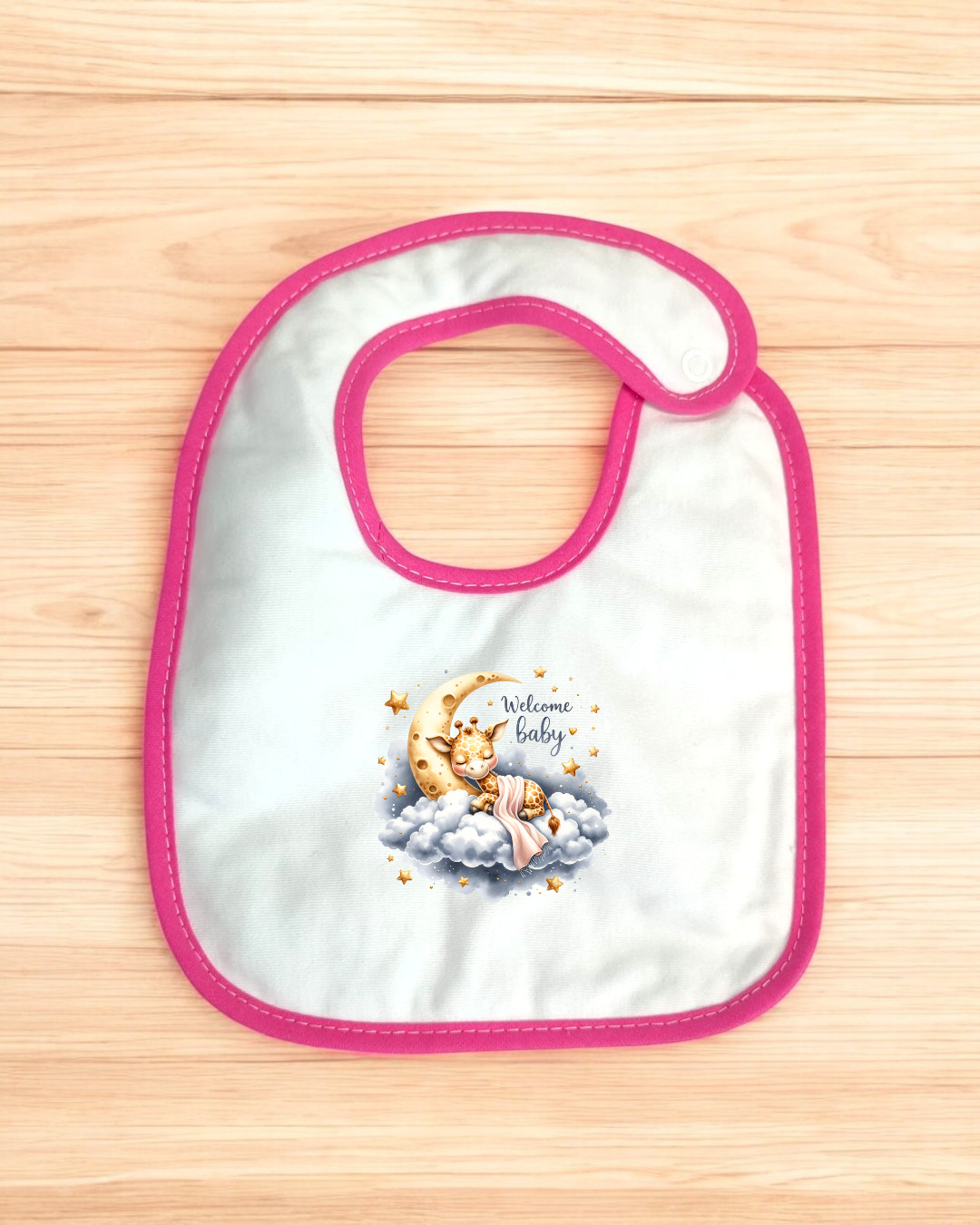Babete de bebé branco com bordas cor-de-rosa e ilustração com texto