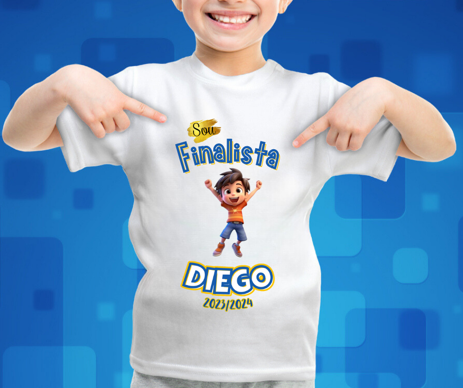 Camisola branca infantil com estampa colorida e texto Sou Finalista DIEGO 2023/2024