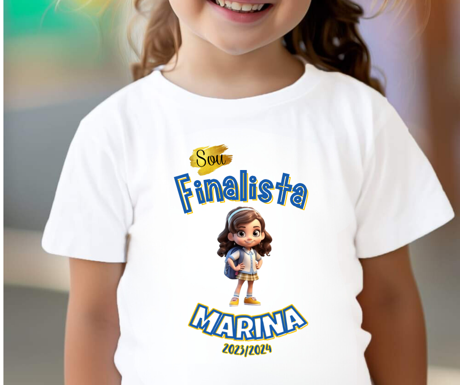 Camisola branca de criança com texto e personagem animada