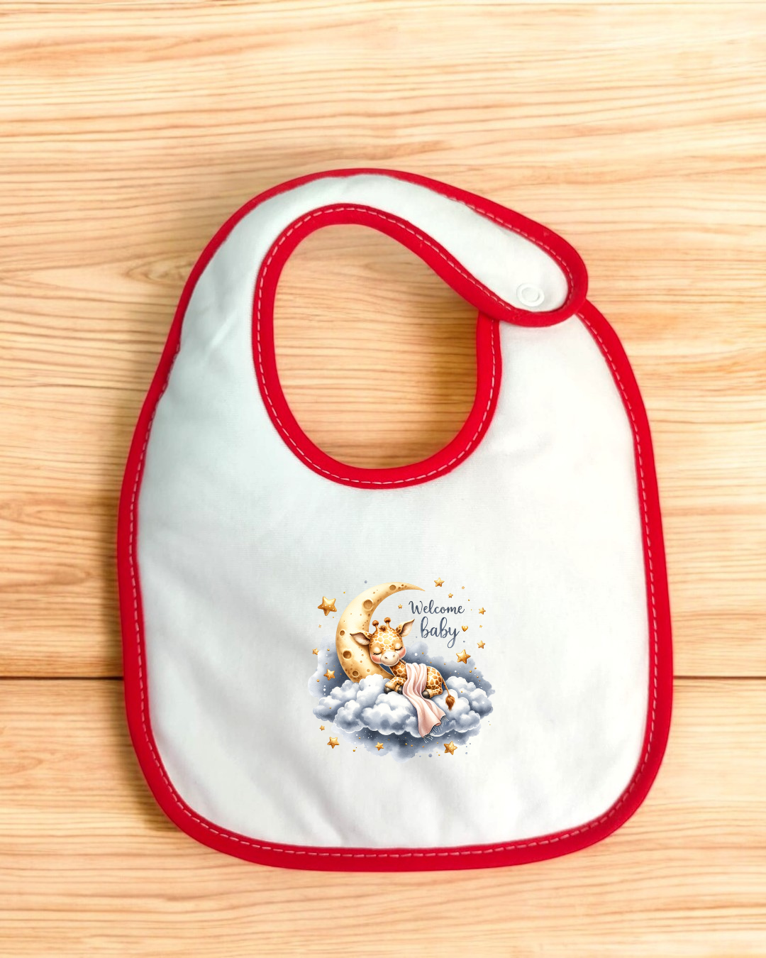 Babete branco com borda vermelha e estampa 