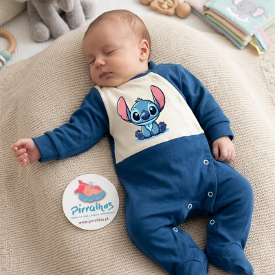 Macacão de bebé azul com estampado do Stitch e brinquedos de bebé