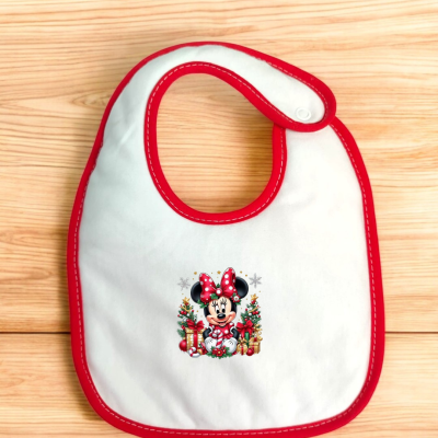 Babete branco com bordas vermelhas e estampa da Minnie Mouse com tema de Natal