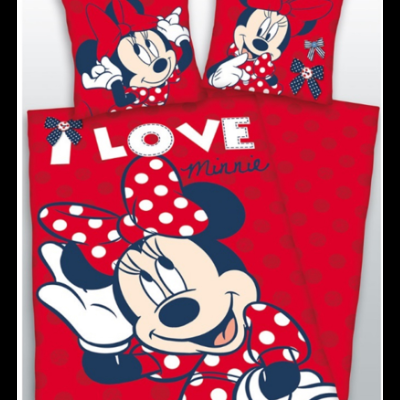 Roupa de cama infantil vermelha com estampas da Minnie Mouse e texto 'I LOVE Minnie'.
