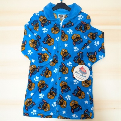 Robe azul com padrão de cães e patas, fecho de correr