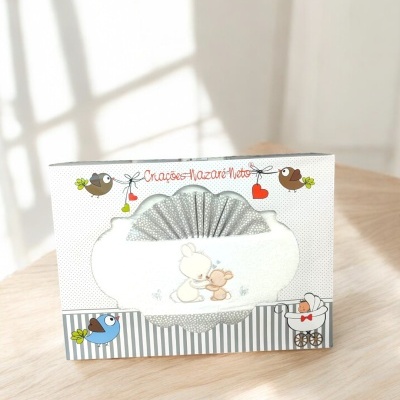Conjunto de lenços para bebé com ursinhos e pássaros em embalagem branca com riscas cinzentas