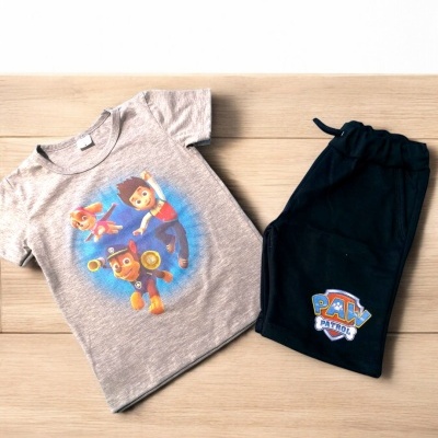 Conjunto infantil PAW Patrol com t-shirt cinzenta estampada e calças pretas