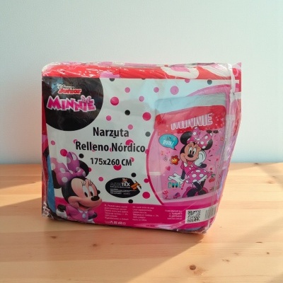 Colcha nórdico Minnie cor-de-rosa com estampa da personagem e bolinhas
