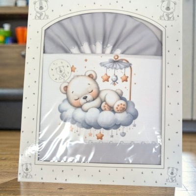 Conjunto de roupa de cama cinza para bebé com desenho de urso a dormir