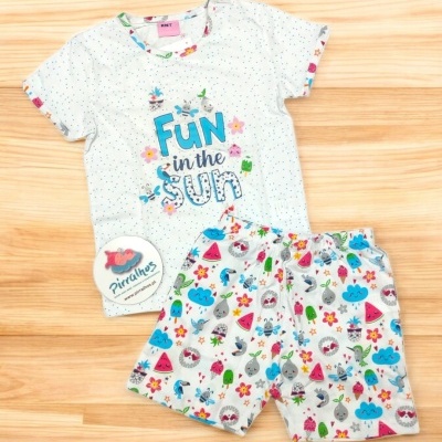 Conjunto infantil t-shirt e calções coloridos com estampado divertido