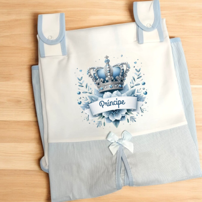 Babete com coroa azul e palavra Príncipe