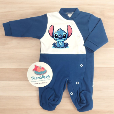 Macacão para bebé azul e branco com padrão Stitch e botões brancos