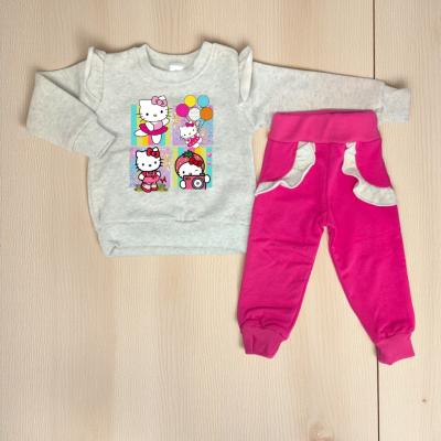 Conjunto infantil com sweatshirt cinzenta Hello Kitty e calças rosa com bolsos brancos