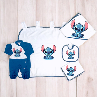 Conjunto de bebé azul e branco com figura de Stitch