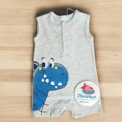 Macacão cinza claro para bebé com dinossauro azul e autocolante 'pirralhos'