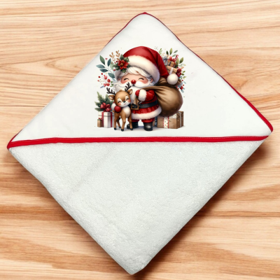 Toalha de banho branca com borda vermelha e imagem natalícia no capuz