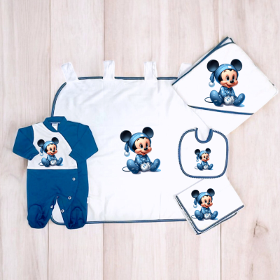 Conjunto de roupa e acessórios para bebé com personagem Mickey Mouse azul