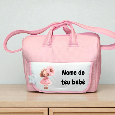 Mala rosa para bebé com etiqueta personalizada e imagem de menina com vestido rosa