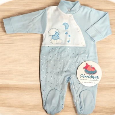 Macacão bebé azul e branco com desenho de elefante e estrelas