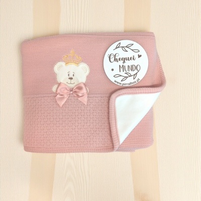 Manta para bebé rosa com ursinho e etiqueta Cheguei Mundo