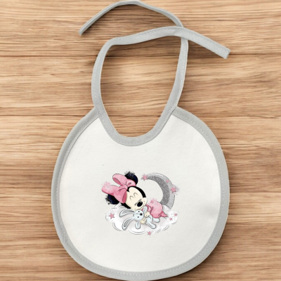 Babete branco com imagem da Minnie Mouse e coelho, com beiras cinzentas