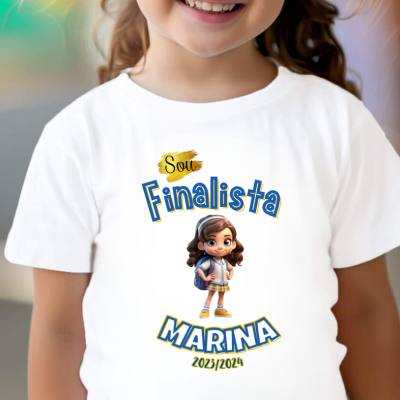 Camisola branca de criança com texto e personagem animada