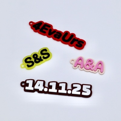 Porta-chaves com texto personalizável