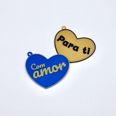 Etiqueta em formato de coração personalizável para presente