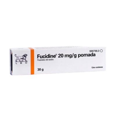 Embalagem branca da pomada Fucidine 20 mg/g com logotipo de leão e faixa laranja