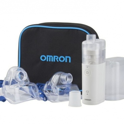 Inalador OMRON com acessórios e bolsa preta