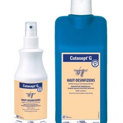 Duas embalagens de desinfetante para pele Cutasept G, uma branca spray 250 ml e uma azul 1000 ml