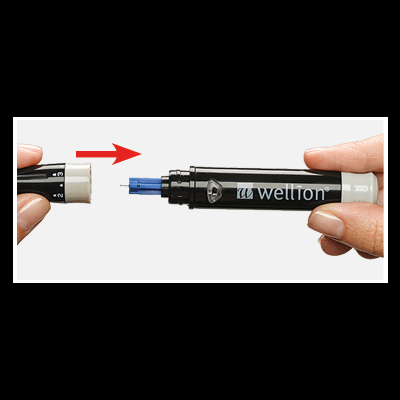 Marcador preto Wellton com tampa branca destacada